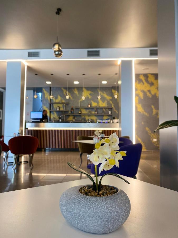 Atrium Deluxe 4* Golem (Tirana)