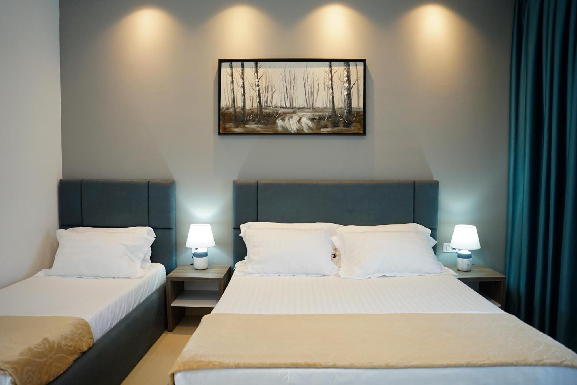 Atrium Deluxe Golem (Tirana)