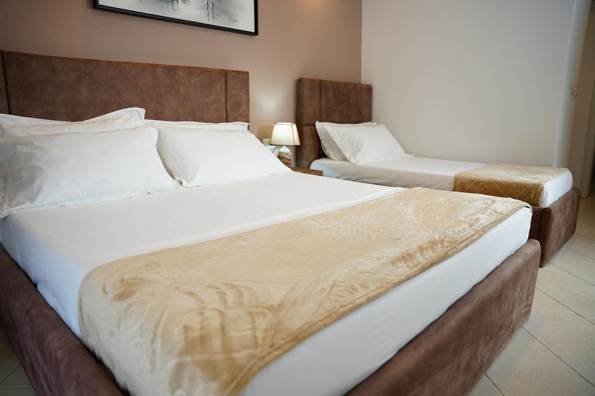 Atrium Deluxe Resort Golem (Tirana)