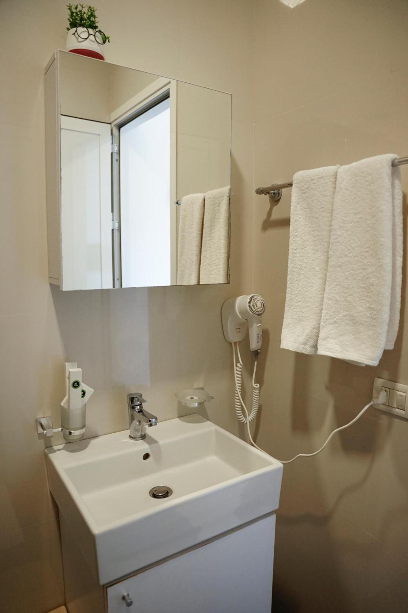 Atrium Deluxe 4*